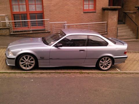 BMW 320 i AUTO COUPE M3 (1993)